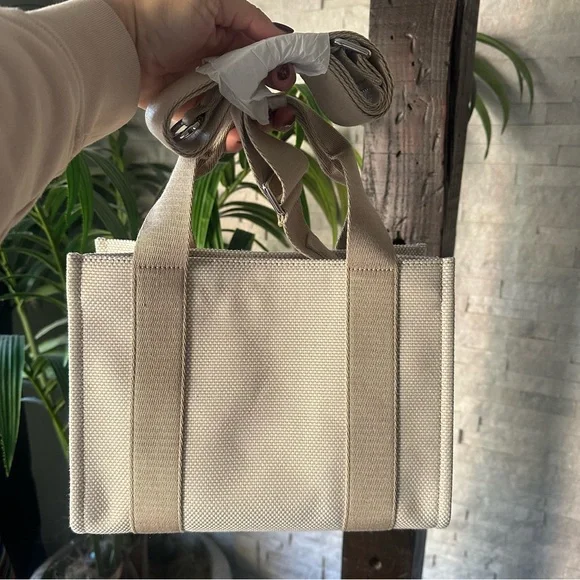 LULULEMON Two-Tone Canvas Mini Tote Bag 4.5L in Mojave Tan and Light Ivory NWT - Picture 10 of 10